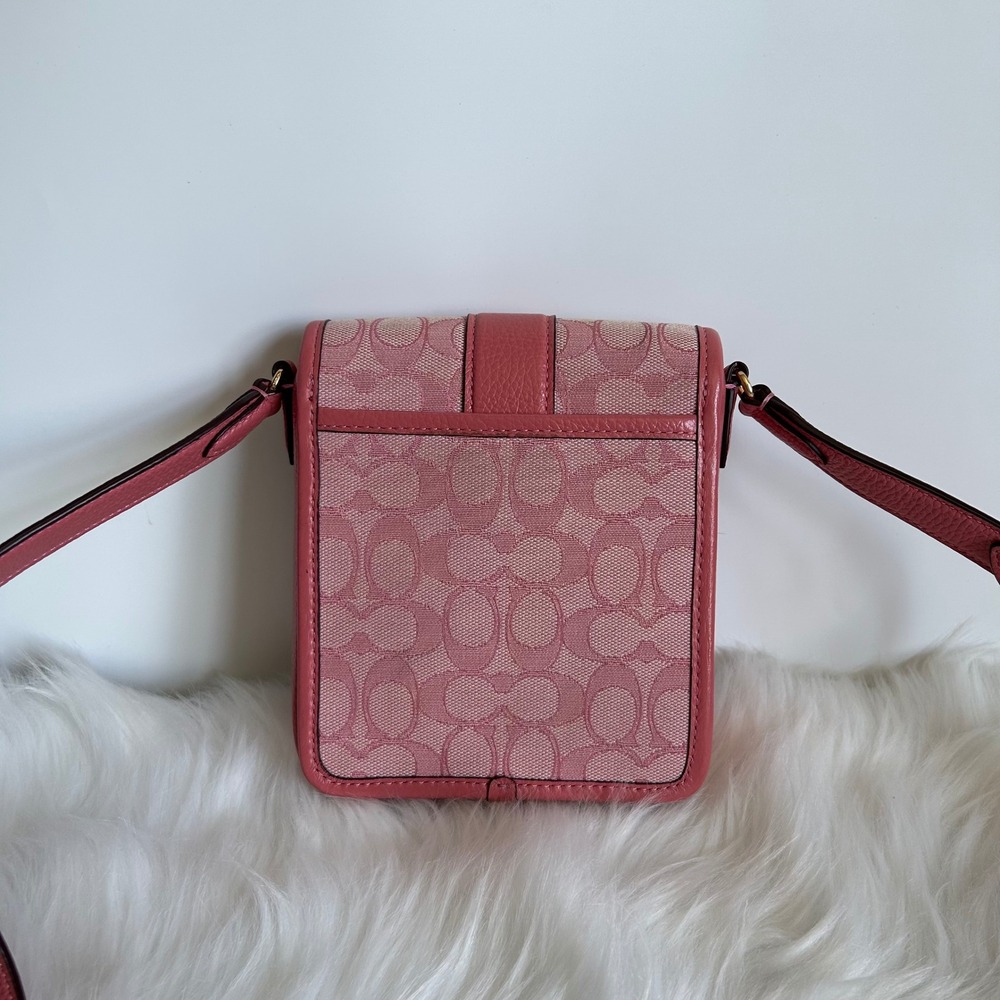 Coach North/South Lonnie Pink Signature Jacquard Leather Crossbody Bag Excellent - Picture 2 of 9